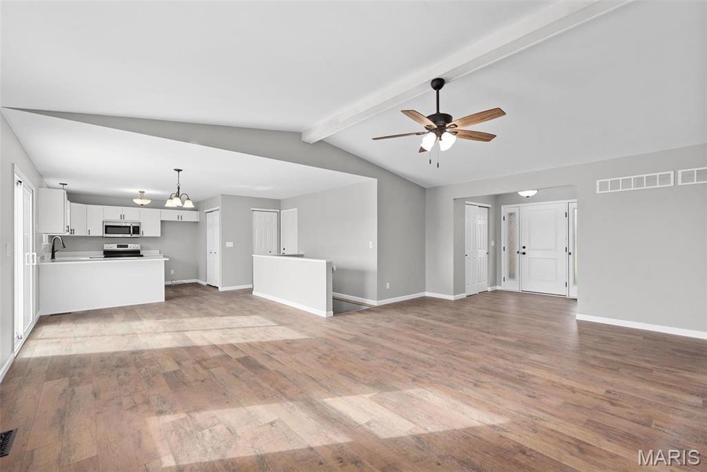 1124 Jade Drive