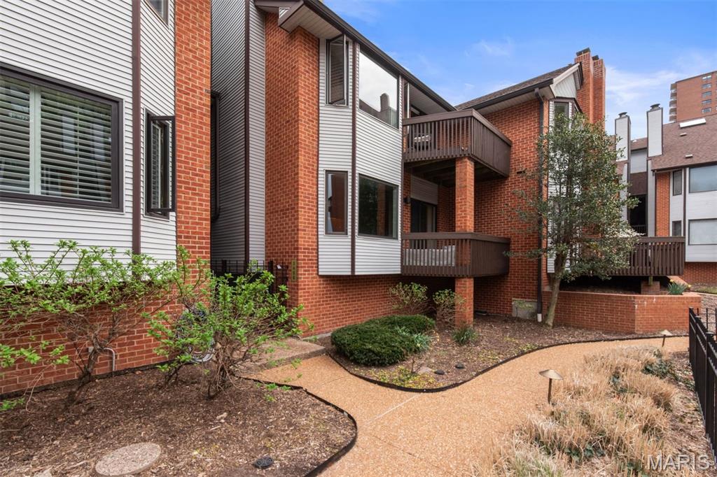 Lindells Add - Residential Lease