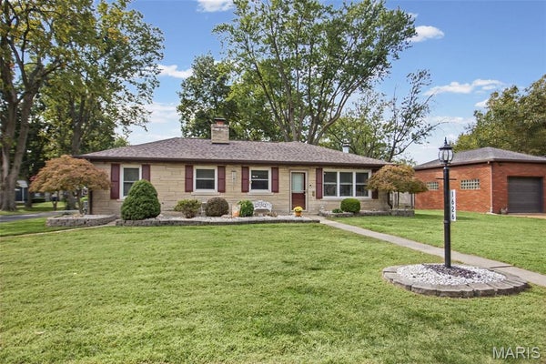 1626 MAIN ST, HIGHLAND, IL 62249 - Image cf8b7ca64d09236c77824cce91c6d041/524391165