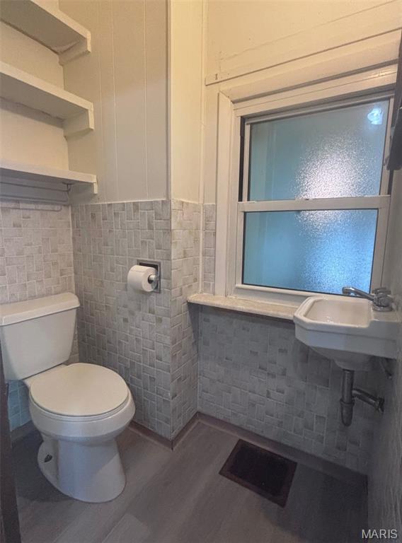 St Charles, Missouri 63301, United States, 4 Bedrooms Bedrooms, ,2 BathroomsBathrooms,Residential,Active,185430