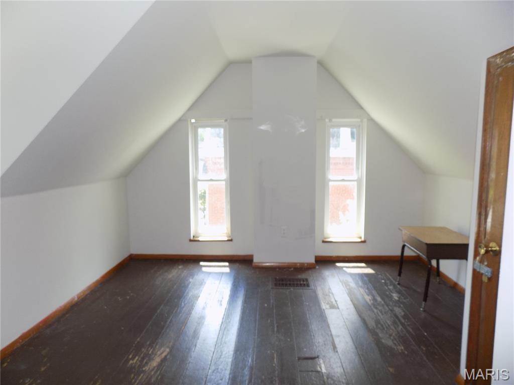 St Charles, Missouri 63301, United States, 4 Bedrooms Bedrooms, ,2 BathroomsBathrooms,Residential,Active,185430