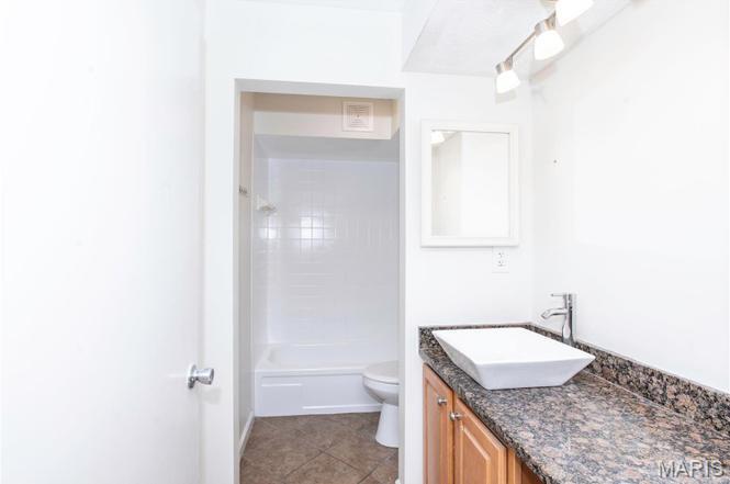 Lindells Add 02 - Residential