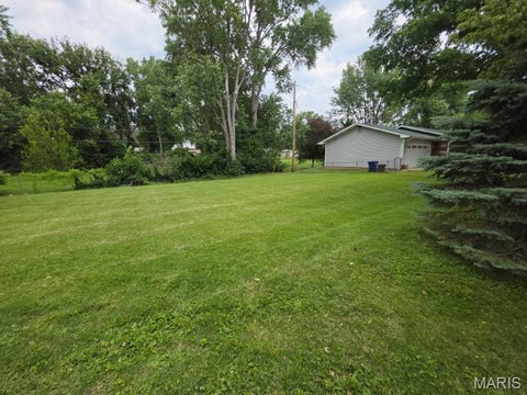 Tiny photo for 16 Gray Brooke Lane, Florissant, MO 63031 (MLS # 26046716)