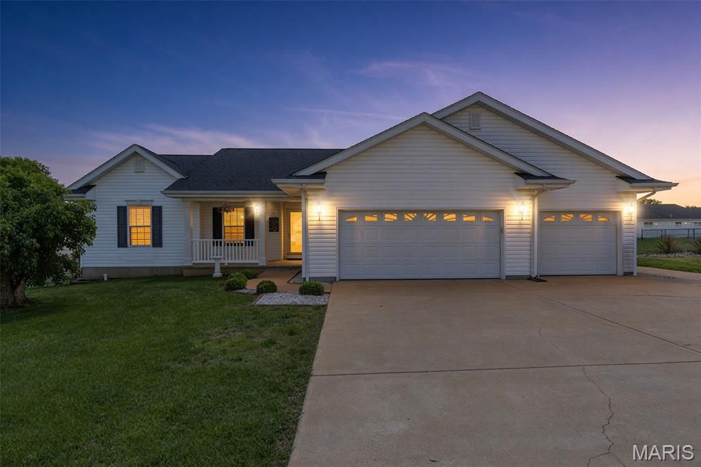 Photo of 38 Elk Drive, Farmington, MO 63640 (MLS # 26023668)