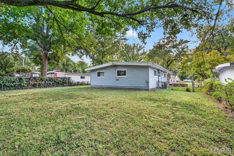 Tiny photo for 430 Holiday Hill Drive, Florissant, MO 63033 (MLS # 26057402)