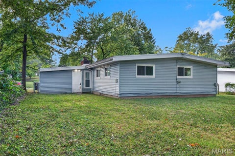 Tiny photo for 430 Holiday Hill Drive, Florissant, MO 63033 (MLS # 26057402)
