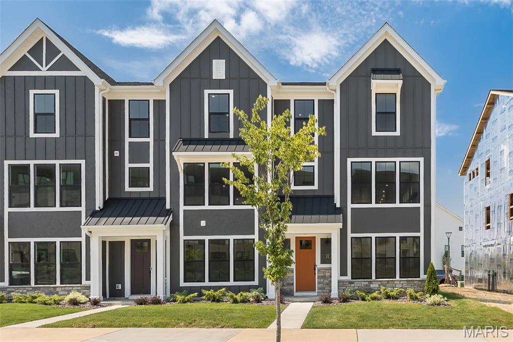312 Indigo Court 37-303