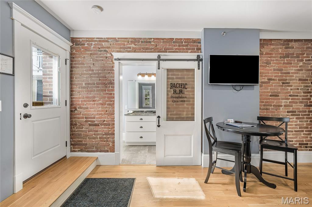 East Wharf Street - Commercial Sale