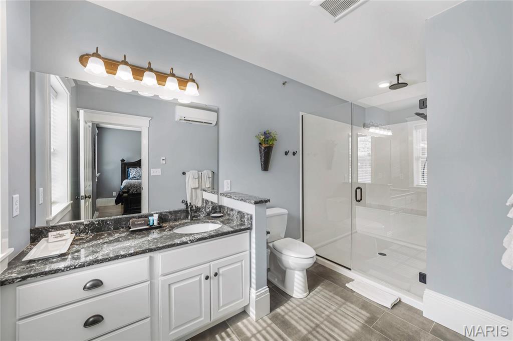 East Wharf Street - Commercial Sale