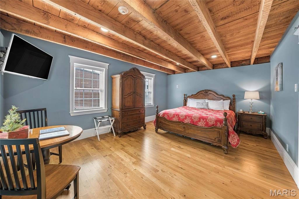 East Wharf Street - Commercial Sale