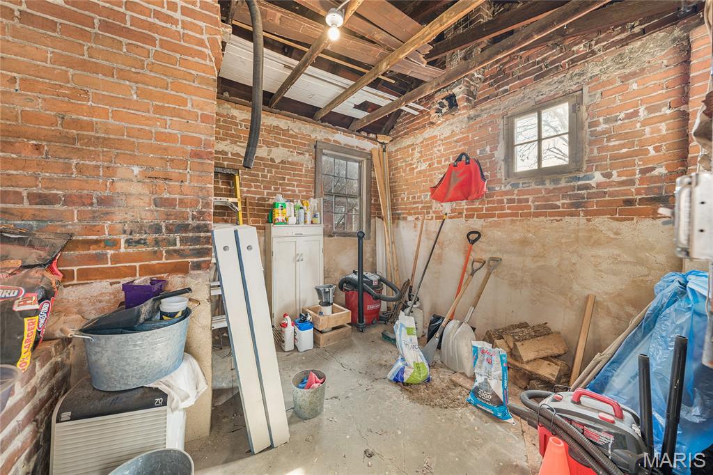 East Wharf Street - Commercial Sale