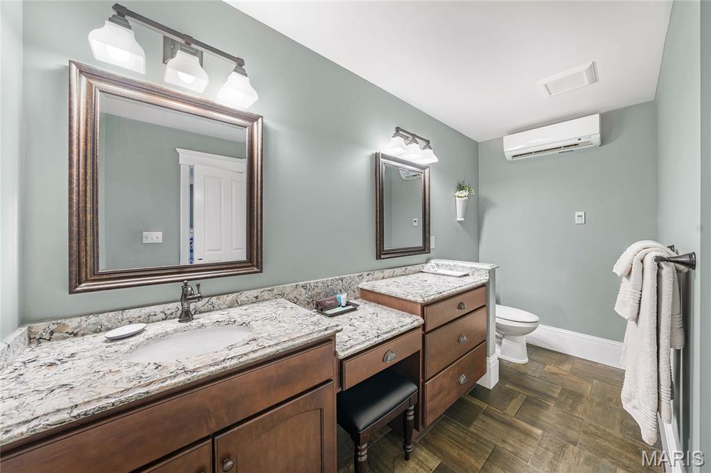 East Wharf Street - Commercial Sale