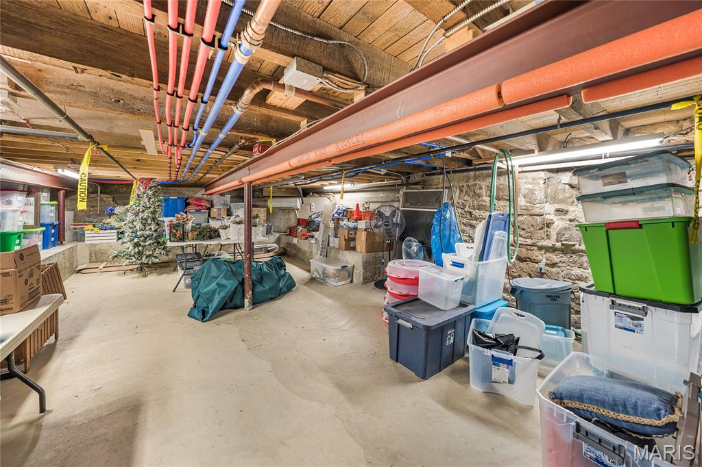 East Wharf Street - Commercial Sale