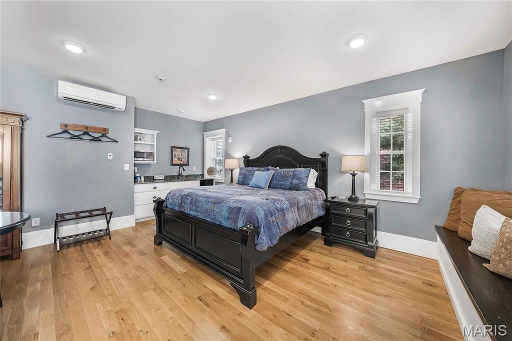 East Wharf Street - Commercial Sale