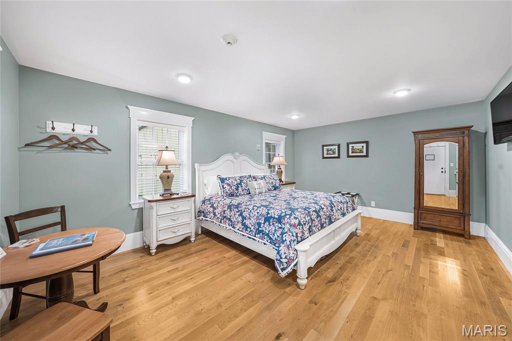 East Wharf Street - Commercial Sale