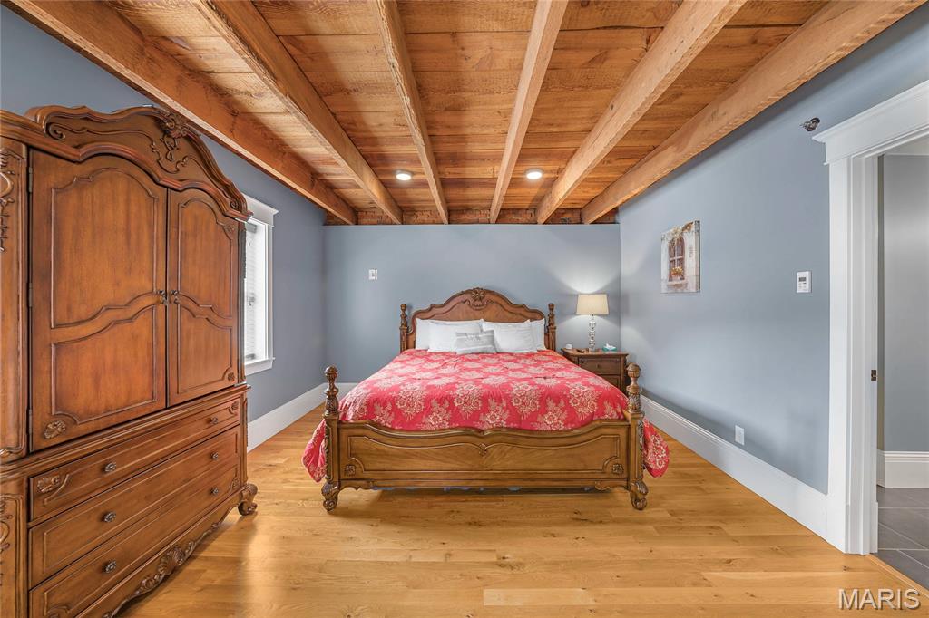 East Wharf Street - Commercial Sale