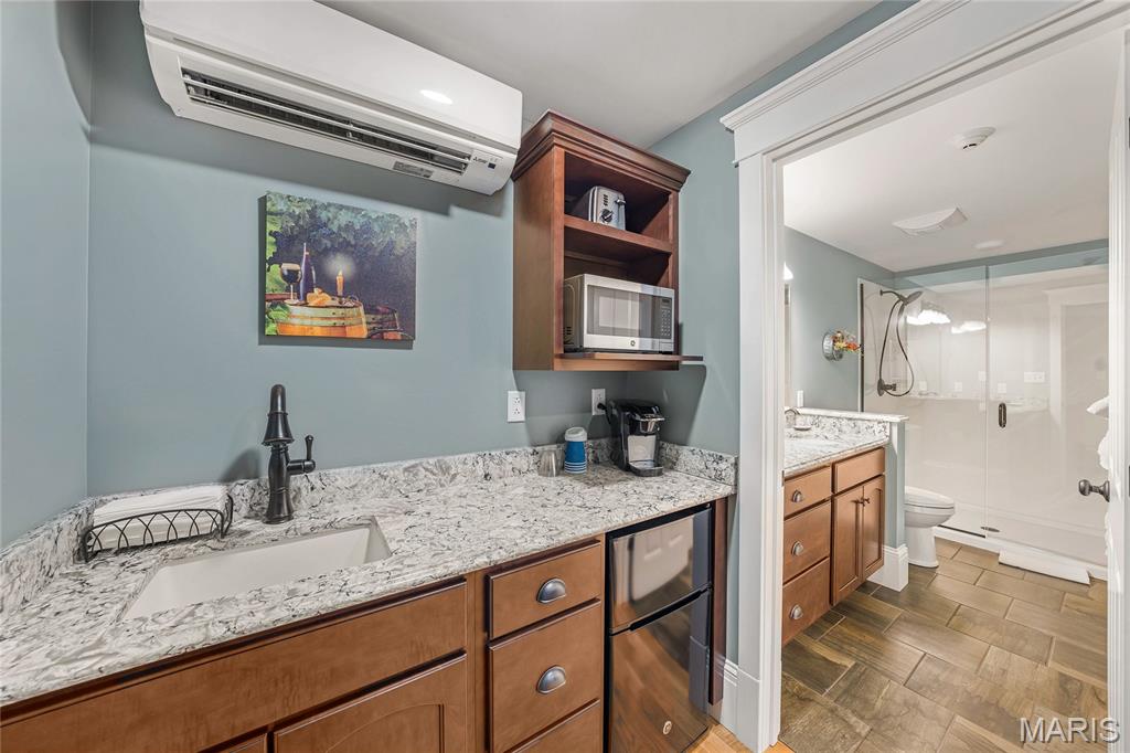 East Wharf Street - Commercial Sale