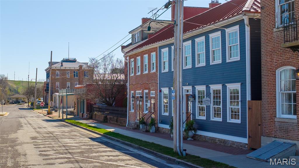 East Wharf Street - Commercial Sale