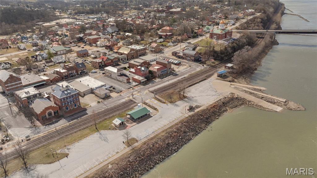 East Wharf Street - Commercial Sale