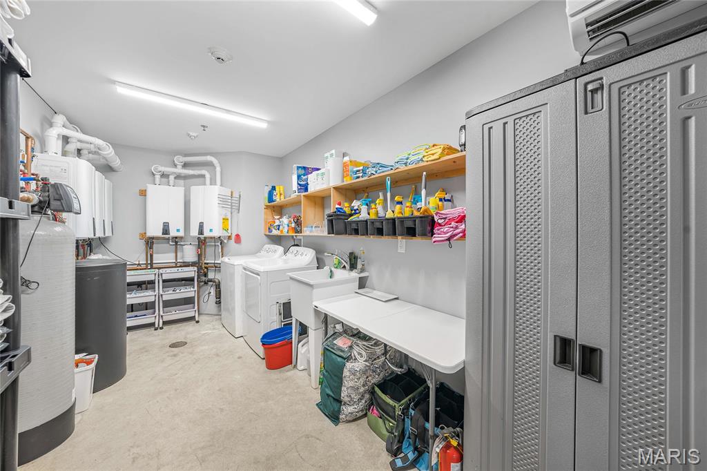 East Wharf Street - Commercial Sale