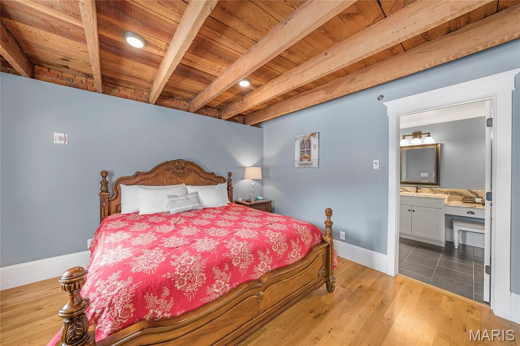 East Wharf Street - Commercial Sale