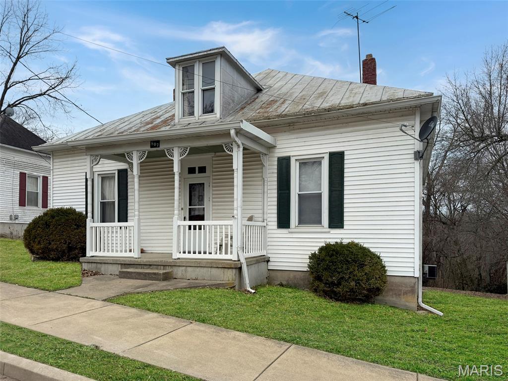 E B Hammack - Residential Lease