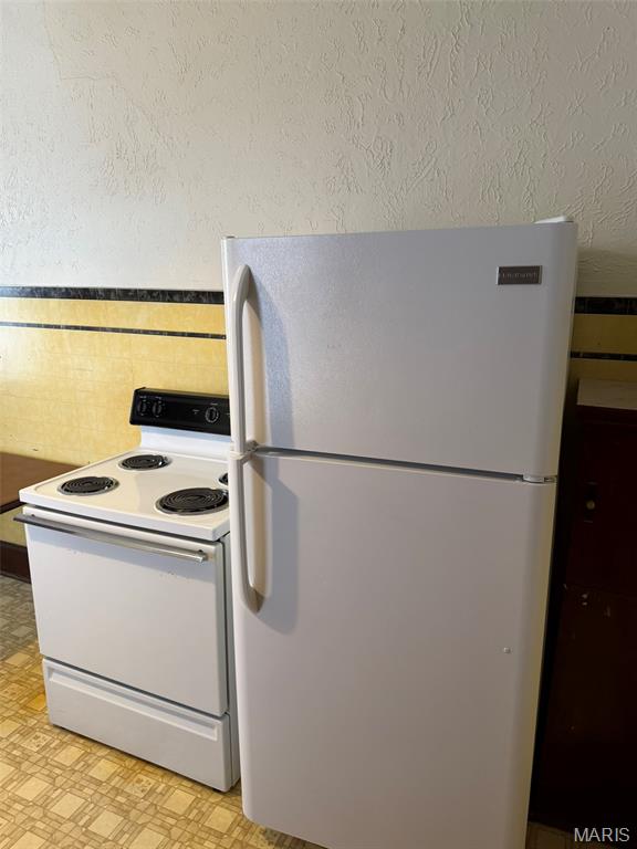 E B Hammack - Residential Lease