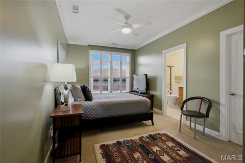 Tiny photo for 561 Sarah Lane #303, Creve Coeur, MO 63141 (MLS # 26037384)