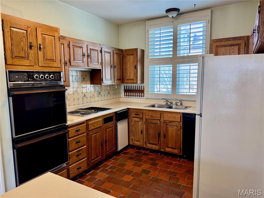 West Pine Place - Residential