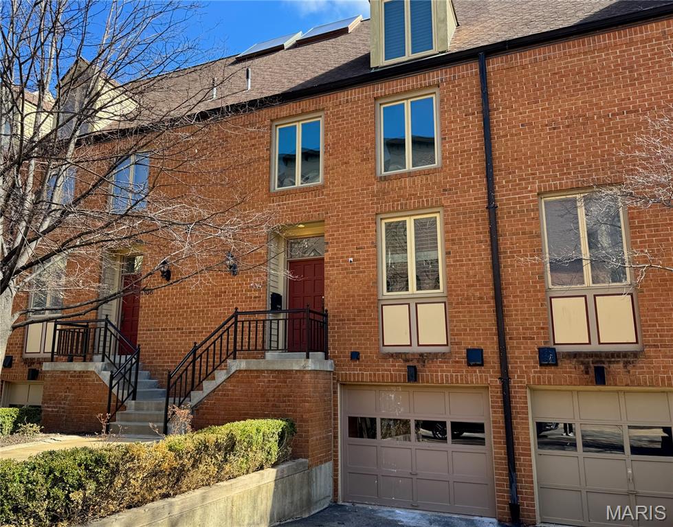 West Pine Place - Residential