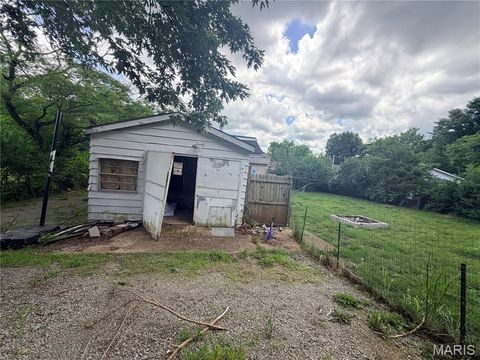Tiny photo for 120 Bryan Street, Park Hills, MO 63601 (MLS # 26032954)