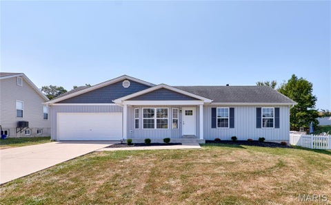Photo of 21 Great Owls Way Way, Winfield, MO 63389 (MLS # 26057234)