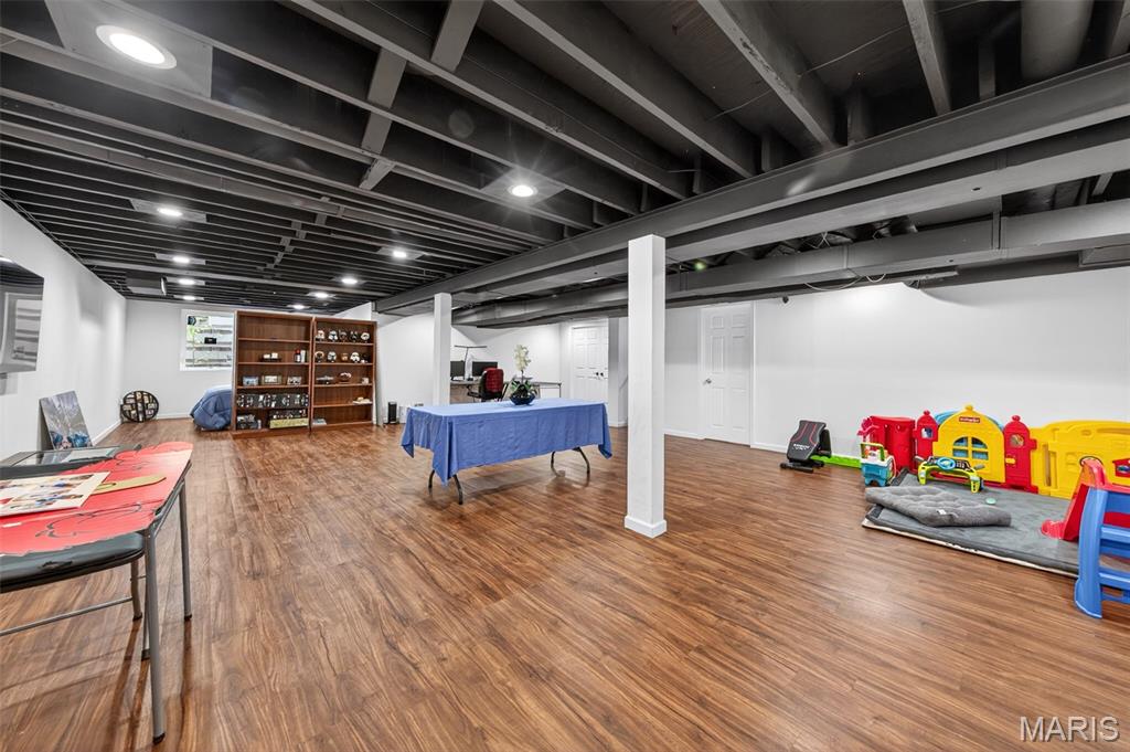 Ladue Pines 2 - Residential