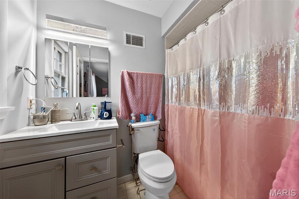 Ladue Pines 2 - Residential