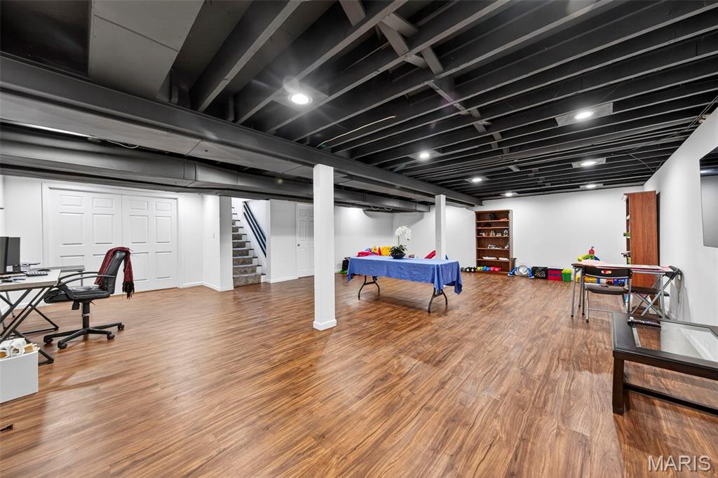 Ladue Pines 2 - Residential