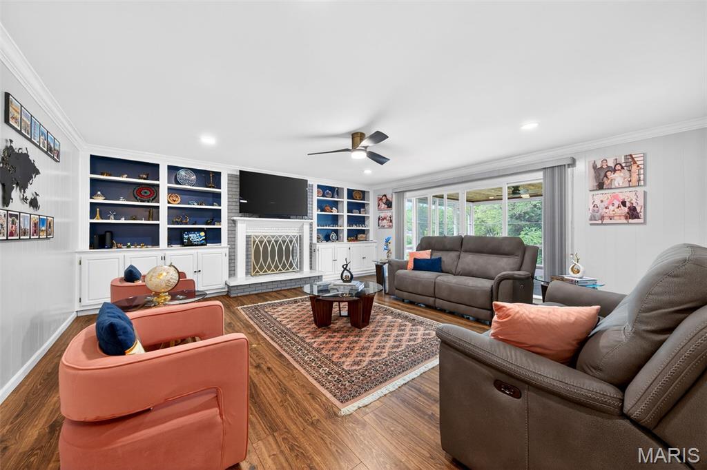 Ladue Pines 2 - Residential