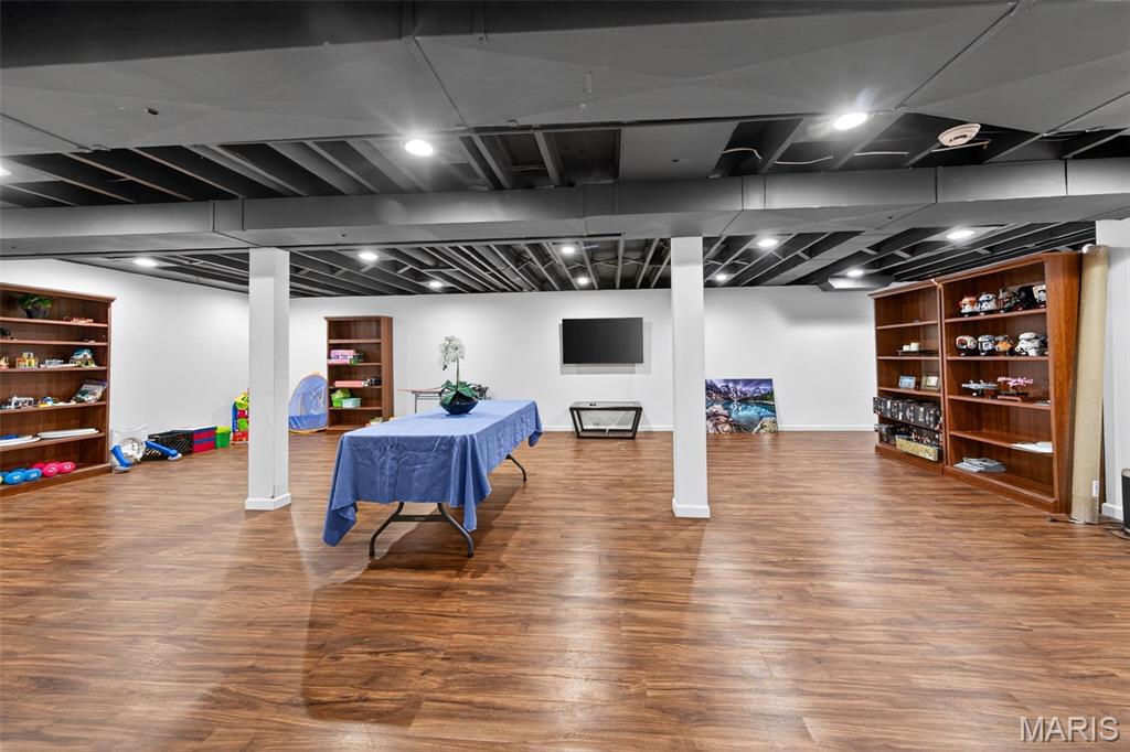 Ladue Pines 2 - Residential