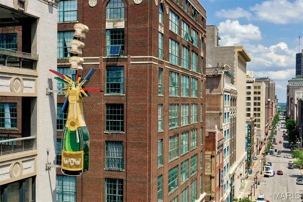 Photo of 1601 Washington Avenue #401, St Louis, MO 63103 (MLS # 26042560)