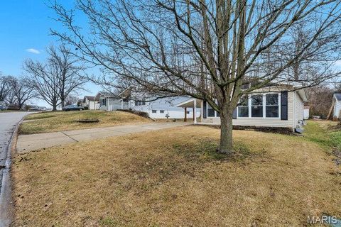 Tiny photo for 312 Ballwin Avenue, Ballwin, MO 63021 (MLS # 26007008)