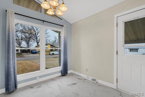 Tiny photo for 312 Ballwin Avenue, Ballwin, MO 63021 (MLS # 26007008)