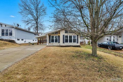 Tiny photo for 312 Ballwin Avenue, Ballwin, MO 63021 (MLS # 26007008)