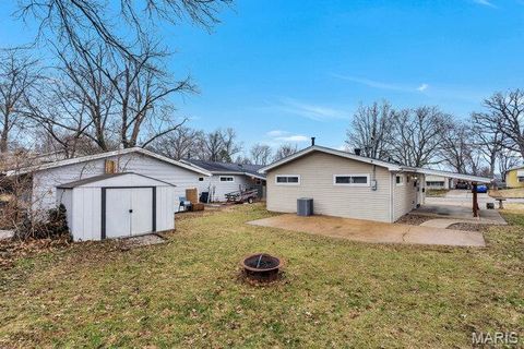 Tiny photo for 312 Ballwin Avenue, Ballwin, MO 63021 (MLS # 26007008)
