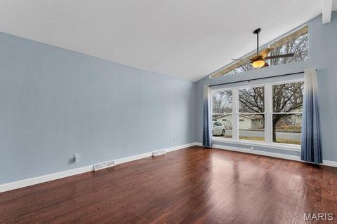 Tiny photo for 312 Ballwin Avenue, Ballwin, MO 63021 (MLS # 26007008)