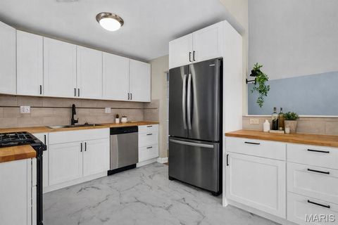 Tiny photo for 312 Ballwin Avenue, Ballwin, MO 63021 (MLS # 26007008)