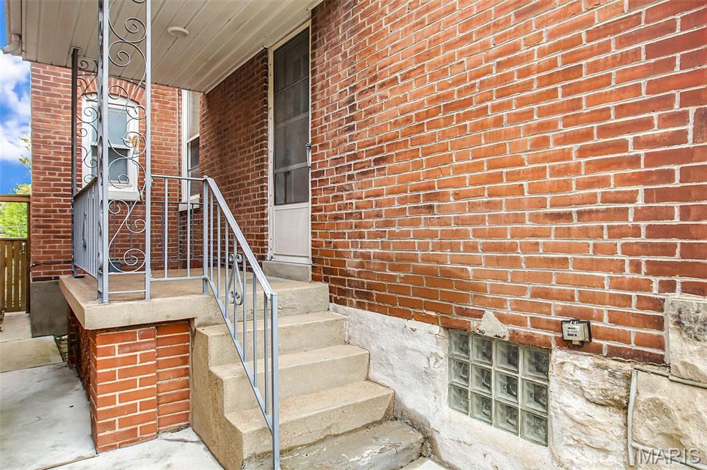 Photo of 3607 Oregon Avenue, St Louis, MO 63118 (MLS # 25072734)