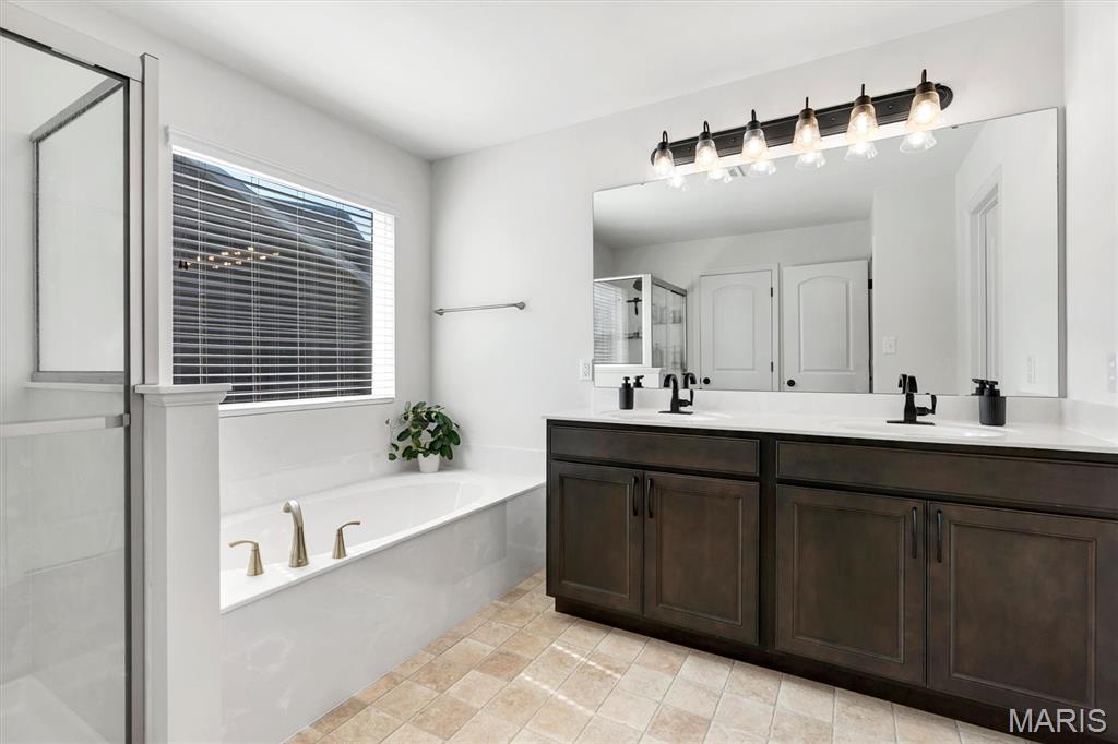 Oaks At Lexington #4 - Residential