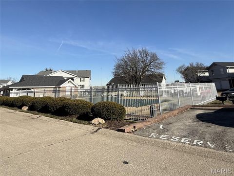 Tiny photo for 4333 Arrow Tree Drive #L, St Louis, MO 63128 (MLS # 25082060)