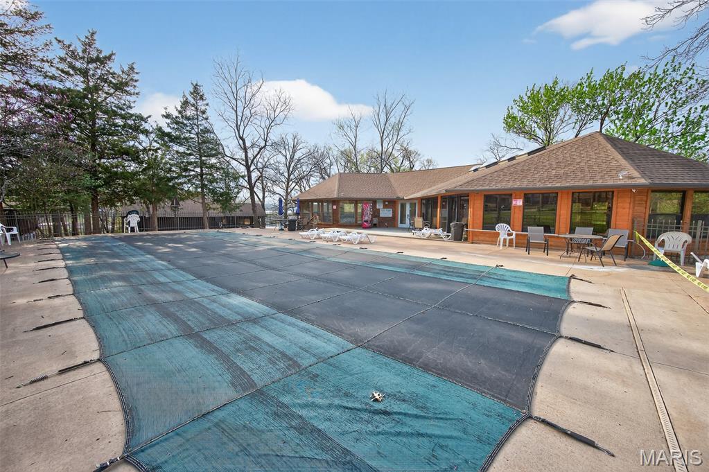 Lone Oak Point Condo - Residential