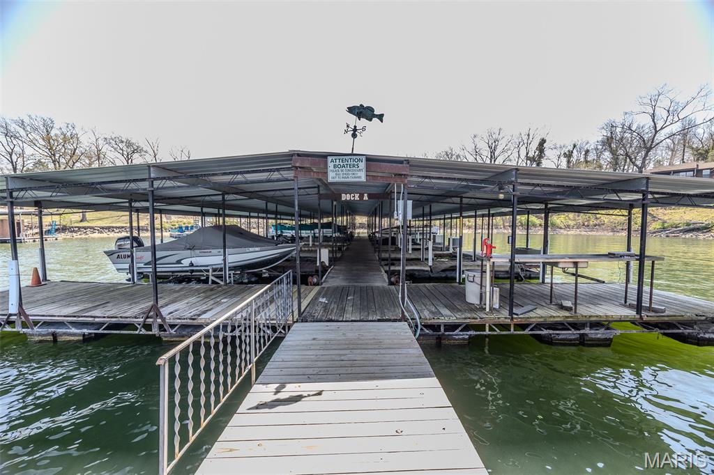 Lone Oak Point Condo - Residential