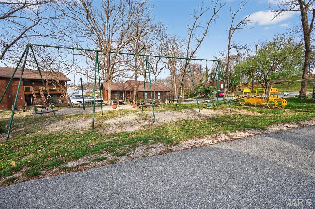 Lone Oak Point Condo - Residential